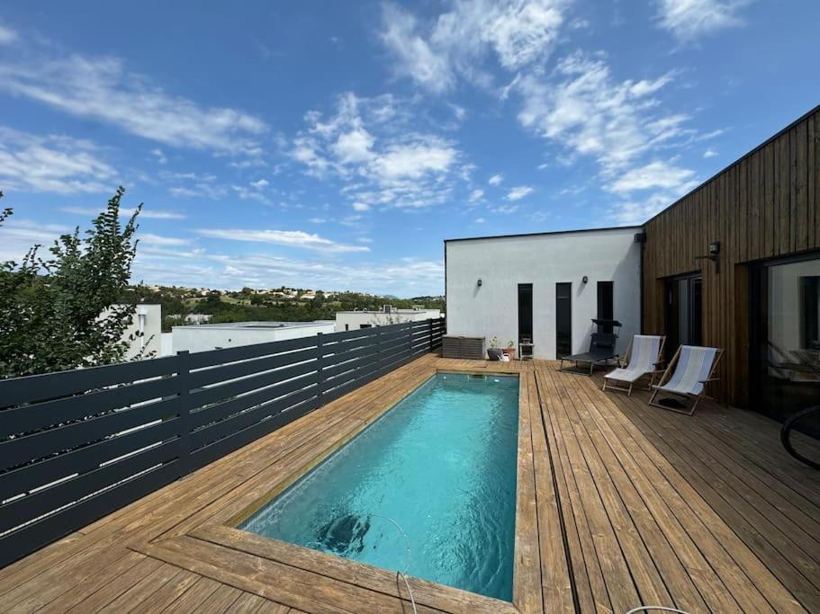 Luxury Villa With Pool And View Жувиньяк Экстерьер фото